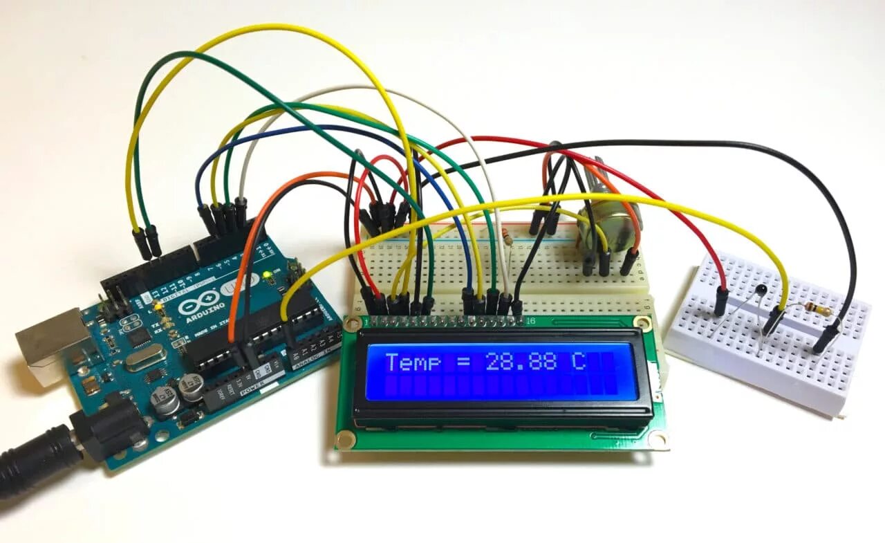 Https arduino cc. Микроконтроллер Arduino uno. Микропроцессор ардуино. Тестер 18650 на ардуино с old дисплеем. Микроконтроллер на базе ардуино.