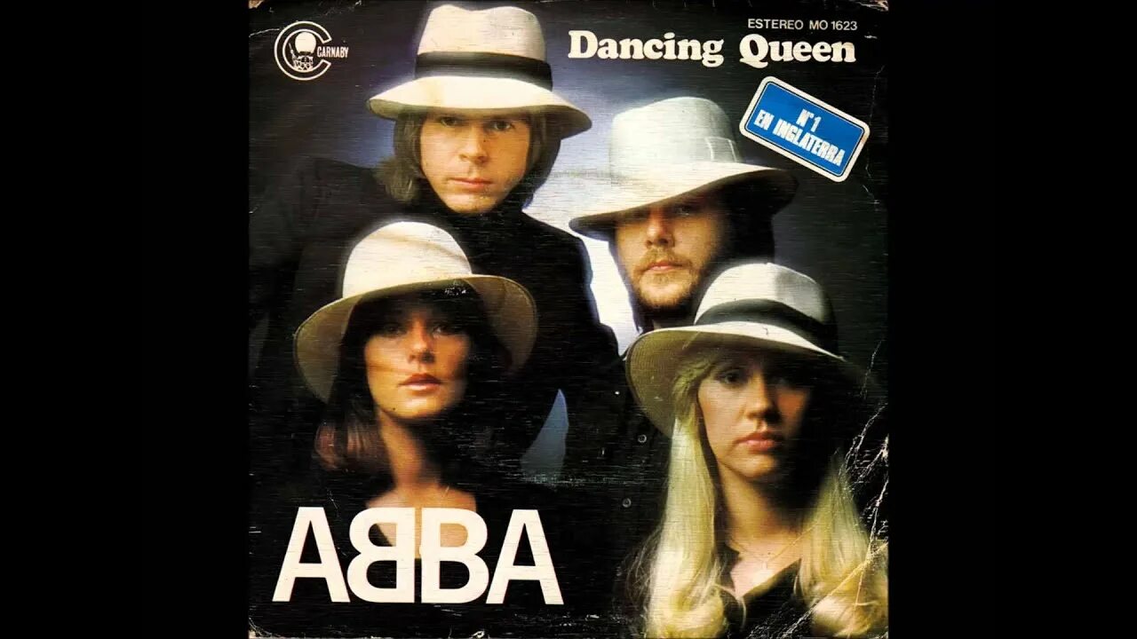 Dancing queen слушать. ABBA Dancing Queen обложка. Абба дансинг Квин. Dancing Queen 17. The Essential collection ABBA.