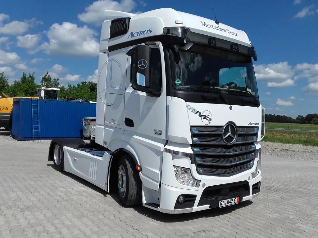 Мерседес Бенц Актрос 1845. Mercedes-Benz Actros 4x2. Mercedes Benz Actros mp4 1845. Актрос 4. Куплю новый мерседес актрос