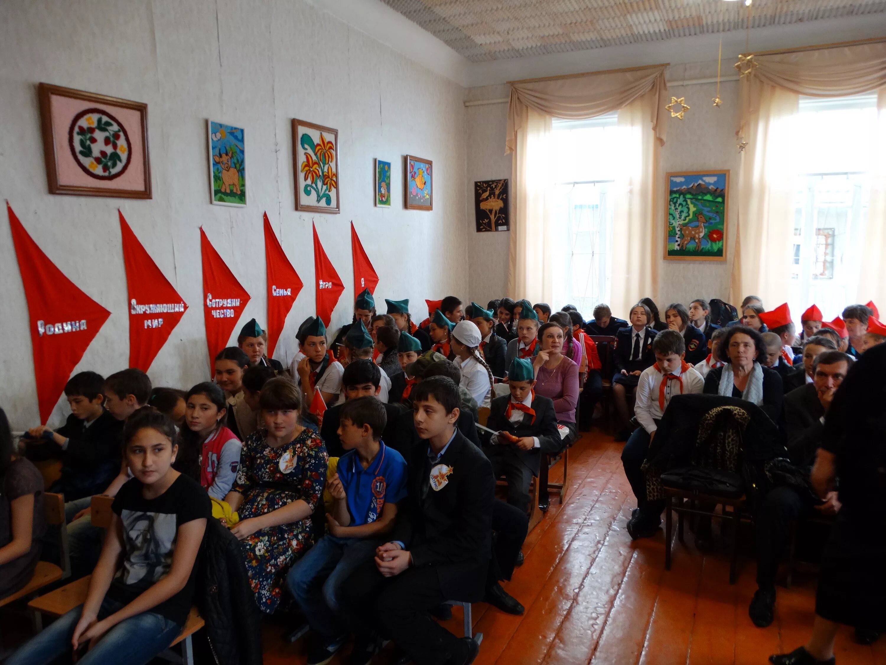 Футбол карачаево черкессия адыге хабль. День аула вако жилье. Работа адыге хабле. Сатурн адыге-хабль. Адыге хабль черкесск.