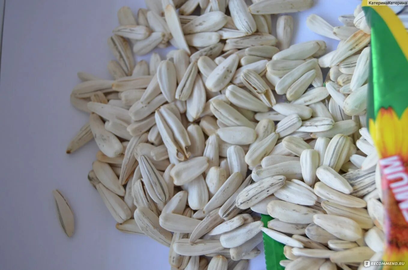 Плюсы семечек. Арахис в корочке 4 сыра. Жареные семечки подсолнуха. Семечки крупный калибр. Иркутский семечка.