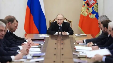 Путин обсудил развитие оборонно-промышленного комплекса и новую программу вооружения