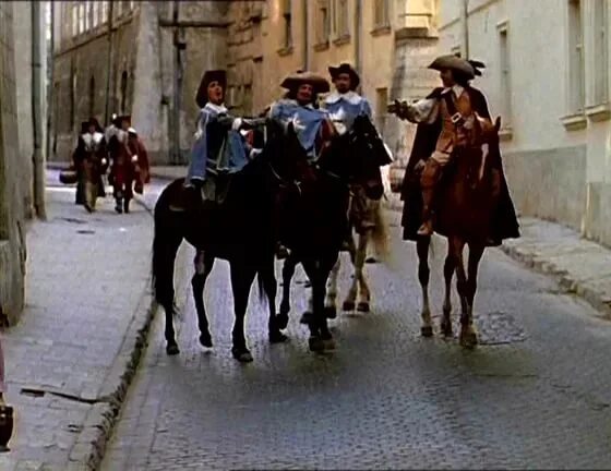 д'артаньян и три мушкетёра. песня мушкетеров пора пора порадуемся. ноты три мушкетера. песня трех мушкетеров пора пора. песня мушкетеров текст.