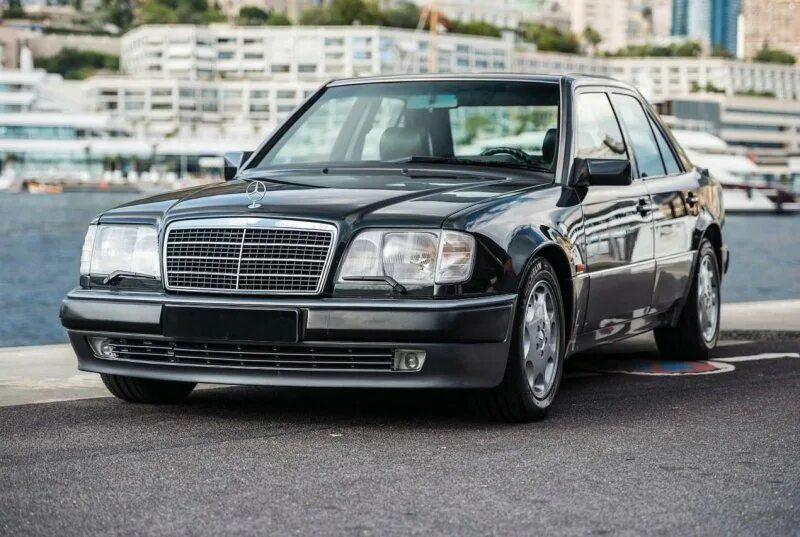 Е 500 3. Мерседес w124 e500. Mercedes Benz w124 e500. Мерседес 124 e500. Mercedes Benz 124 e500.