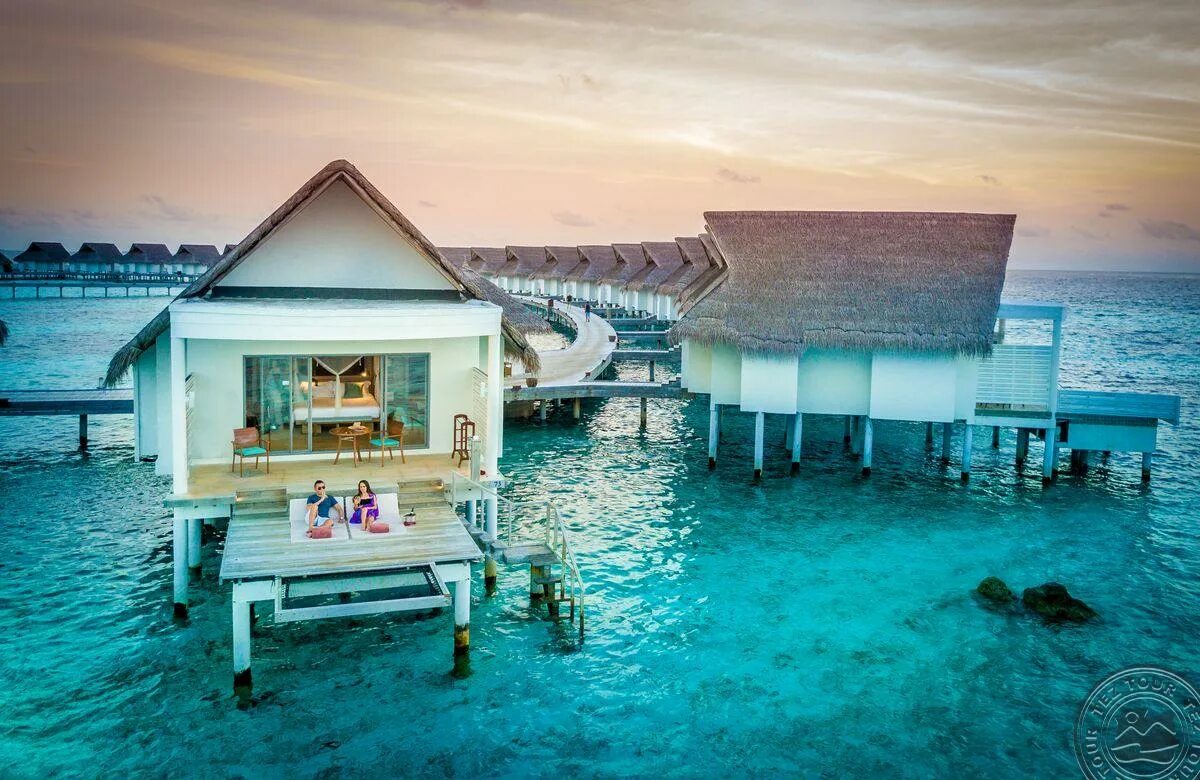 Мальдивы бронировать. Centara grand island resort &amp; spa. centara grand island resort &amp; spa 5*. centara grand island resort &amp; spa maldives 5* (south ari atoll). налагурайду мальдивы.