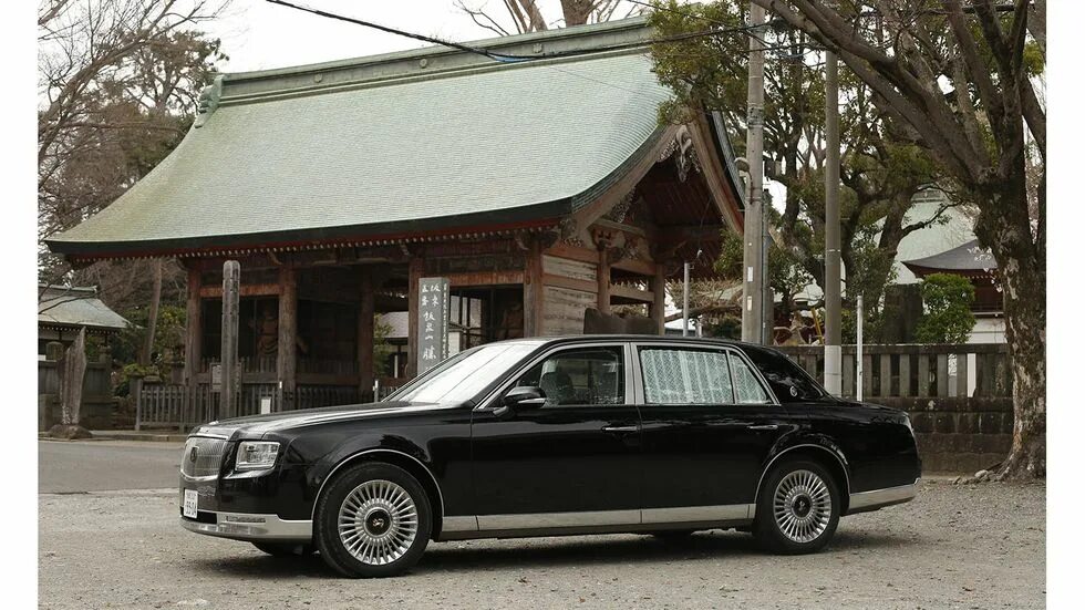 Toyota Century императора Японии. Toyota Century Royal императора. Император Японии Тойота сенчури. Toyota Century g50 машина императора Японии. Century car