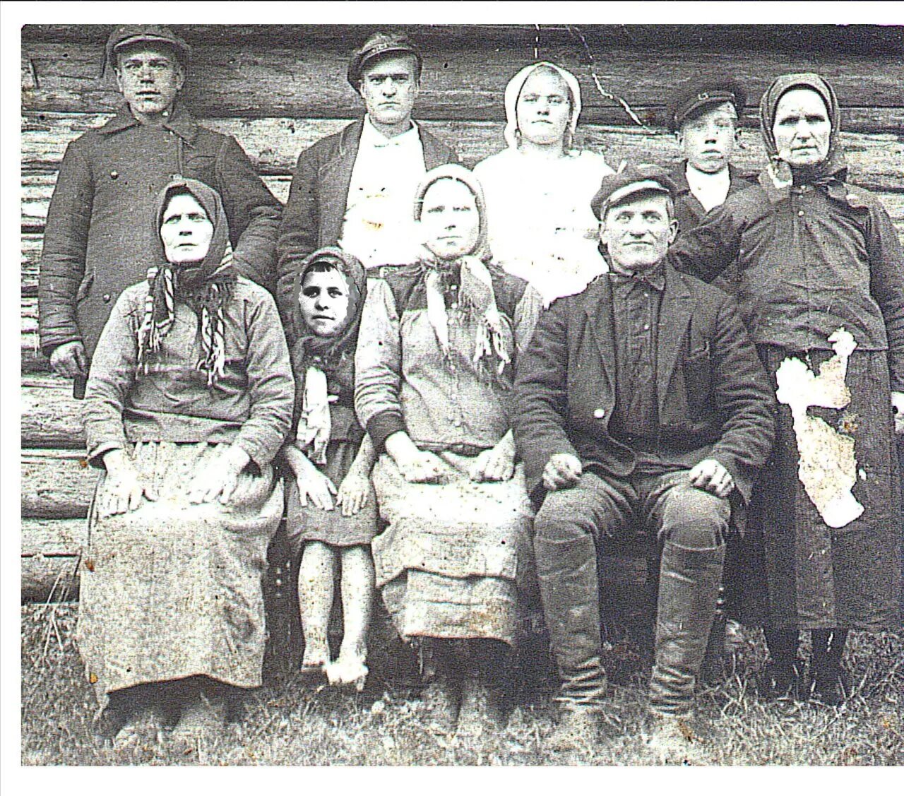 Семья купца Сорокина Нижегородская Губерния. Зажиточные крестьяне 19 века Костромской губернии. Крестьяне Вологодской губернии 1900-е. Рязанская Губерния крестьяне 19-20 век.