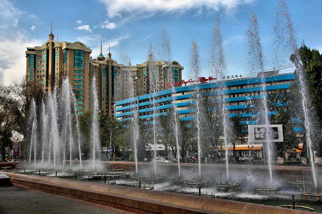 Https almaty. Алма-Ата Казахстан. Алма-Ата Казахстан достопримечательности. Казахстан столица Алматы. Алма Ата фонтаны.