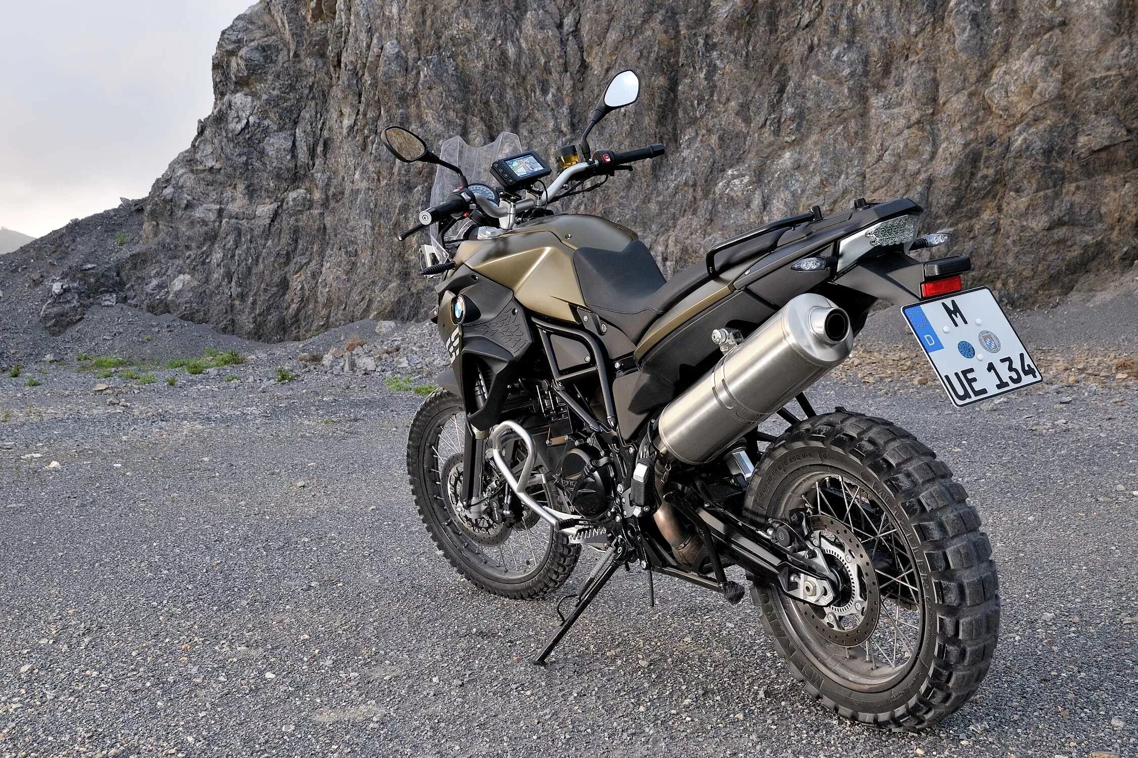 Дорожные эндуро мотоциклы. Aprilia pegaso 650 trail. Дорожные эндуро мотоциклы. Bmw f800gs adventure. Бмв ф 800 gs.