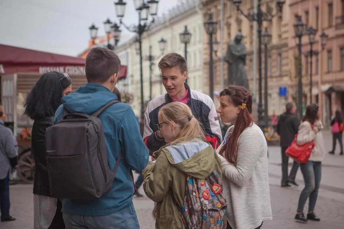 Городские квесты в москве. Квест по городу СПБ. Квест экскурсия. Пешеходный квест по городу. Экскурсия по городу.