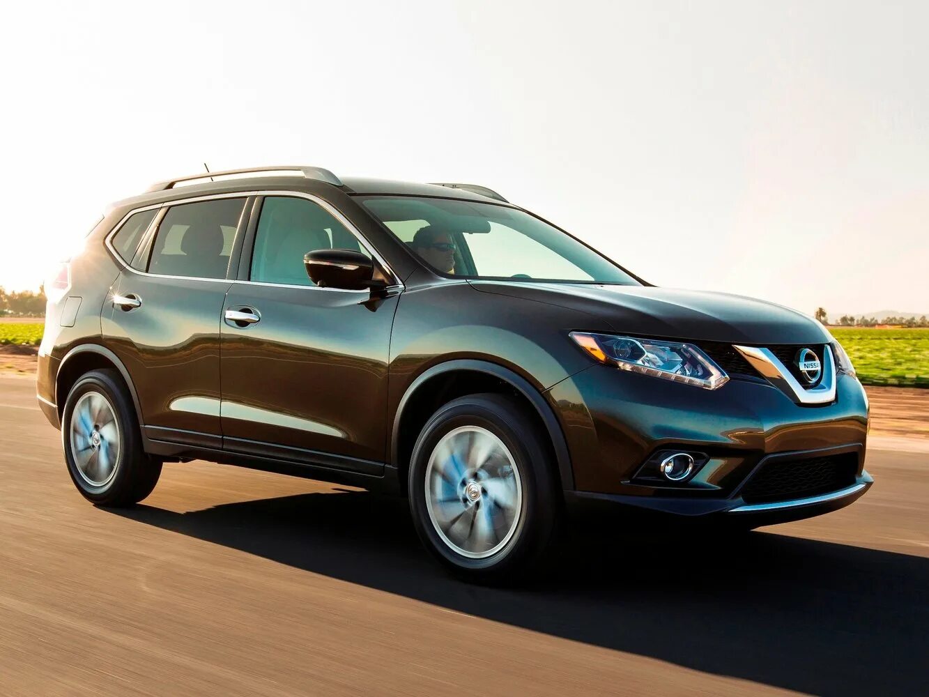 Обзор ниссан. Nissan Rogue 2016. Nissan x-Trail 2014. Nissan Rogue 2014. Nissan Rogue 2.5.