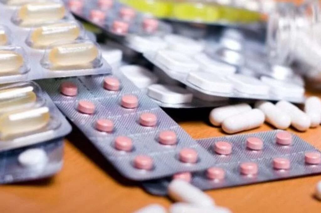 Сильнодействующие медицинские препараты. Лекарства. сильнодействующие лекарственные препараты. запрет лекарственных препаратов. незарегистрированные лекарственные препараты.