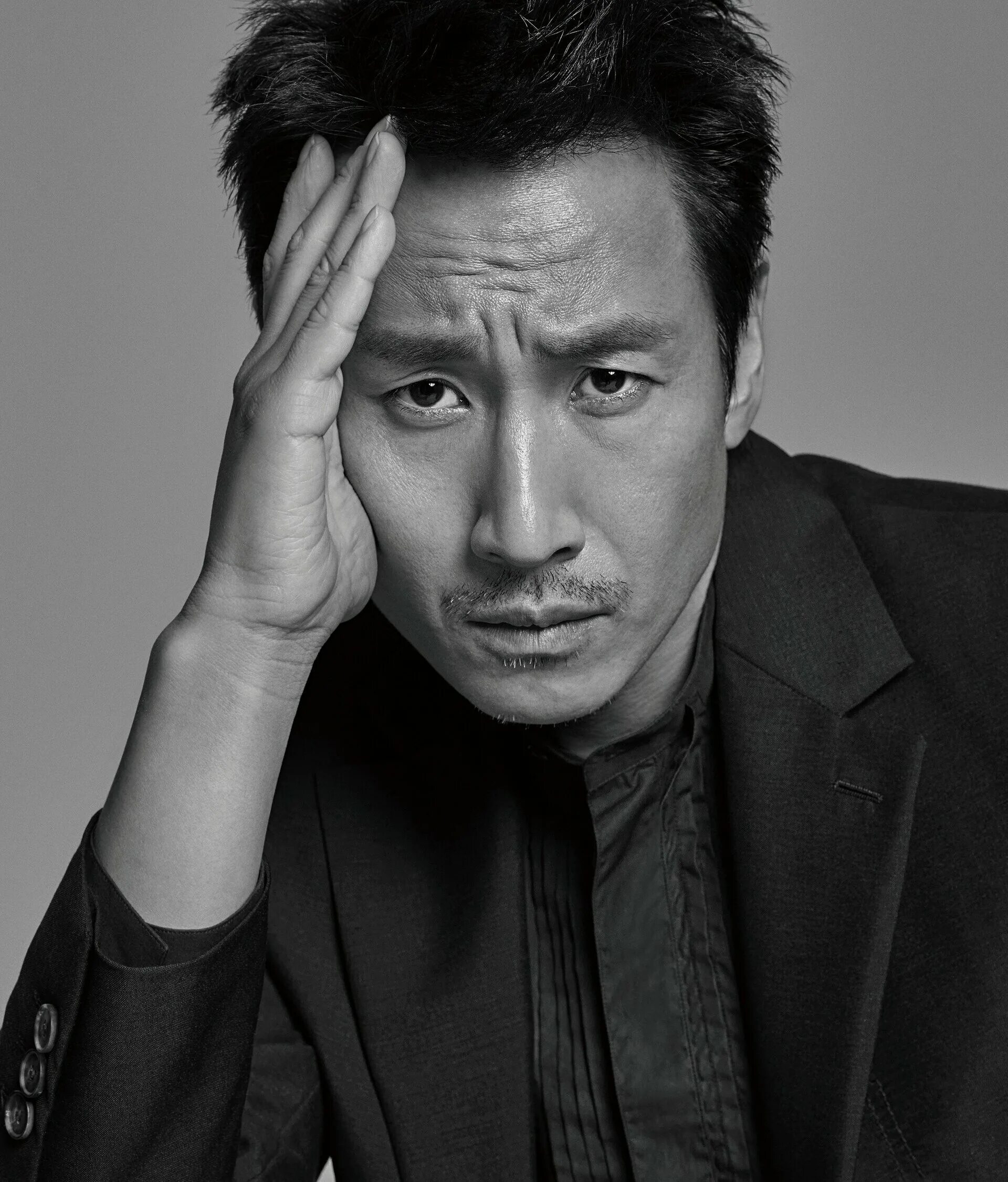 Ли сон гюн актер. Lee sun-kyun. Лим гюн. Юн гюн-сан. Лим гюн.