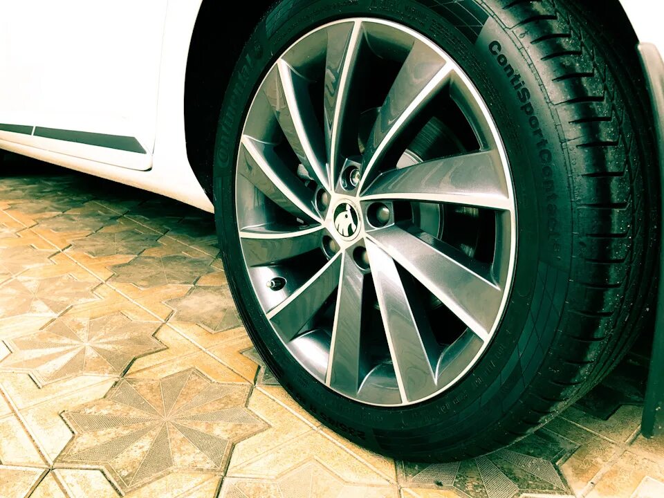 Диск какой 2016. Диски superb mk3. skoda superb 3 диски. диски skoda superb mk3 r18. литые диски шкода суперб 2.