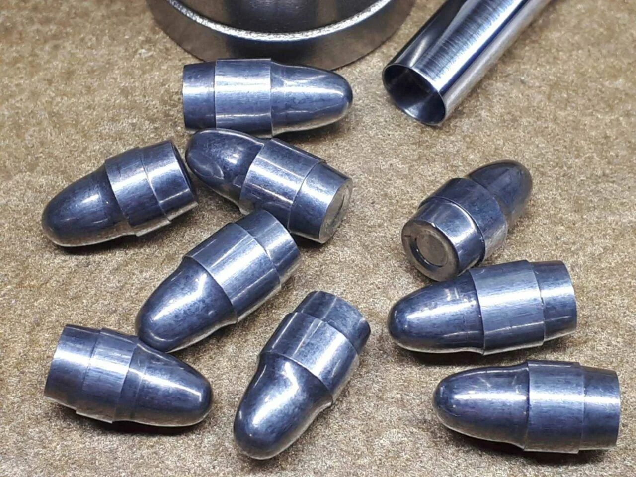 Пневматическое оружие пыж. Пыж это оружие. Патроны позис 12 калибра. Снаряжение пулевых патронов 12 калибра. Под пулю.