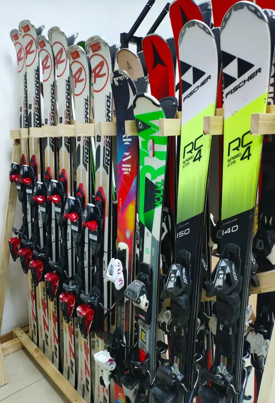 пункт проката лыж. прокат сноубордов краснодар. прокат лыж и сноубордов. прокат одежды для сноуборда. протест прокат краснодар отзывы.