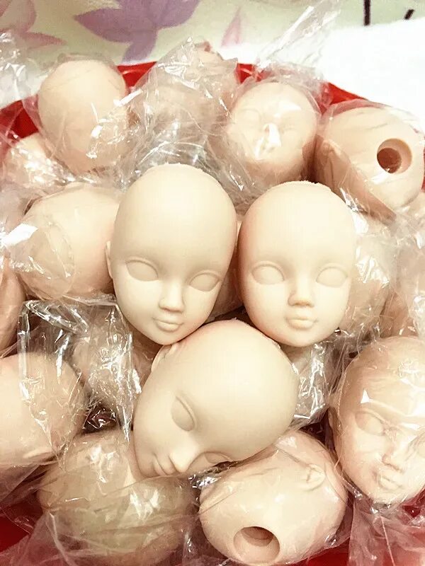 Голова для куклы купить. Голова куклы. Пластмассовые куклы. Куклы из пластика. Болванка для изготовления куклы.