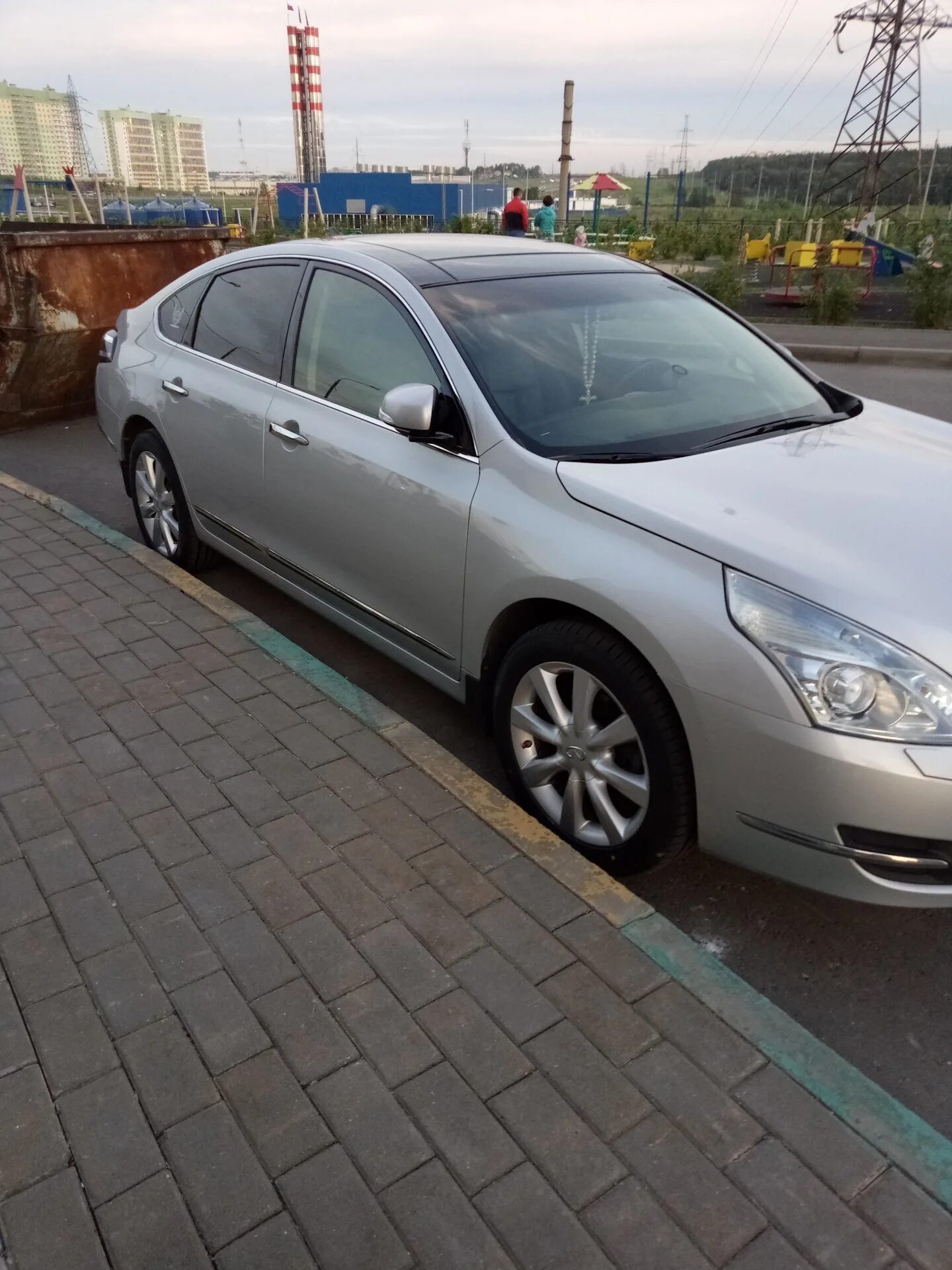 Ниссан теана инфинити. Теана 32 на дисках инфинити. Nissan teana r20. Теана r18 инфинити. Nissan teana диски r18 инфинити.
