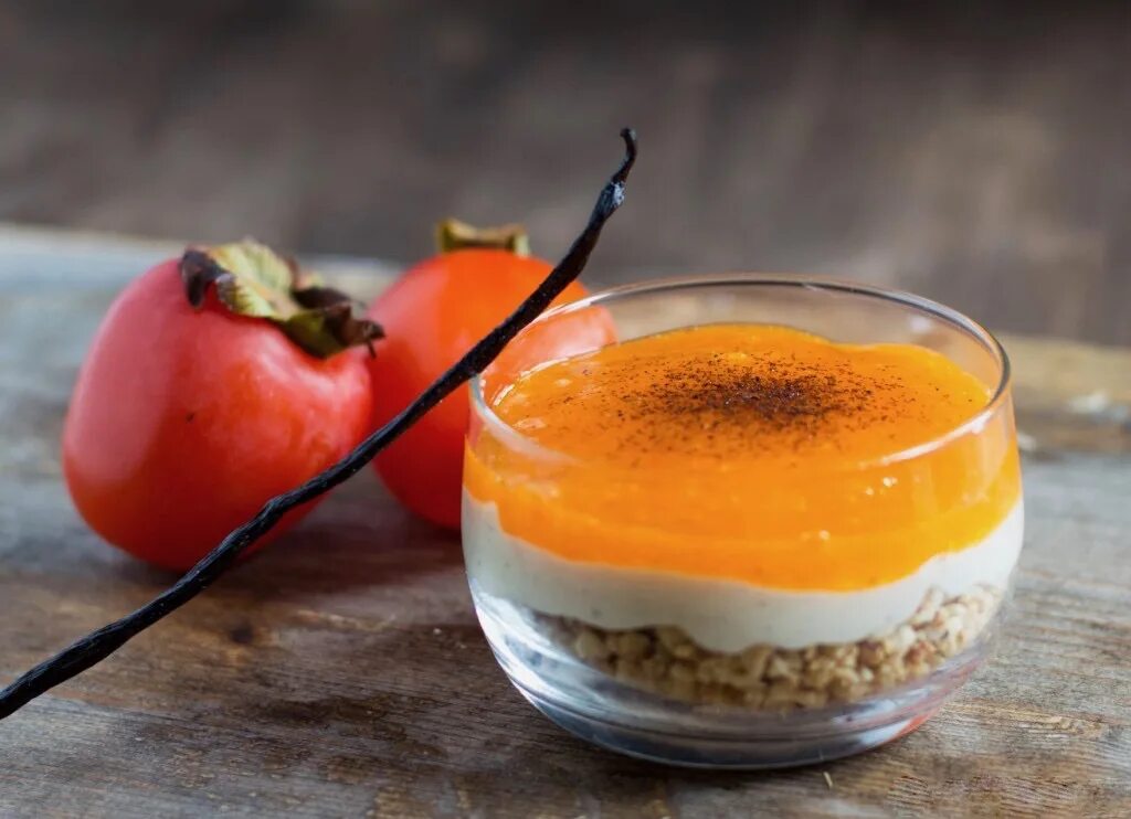 десерты с облепихой. изысканные десерты из хурмы. десерт с хурмой от ивлева. десерт в стакане с хурмой. десерт с хурмой.