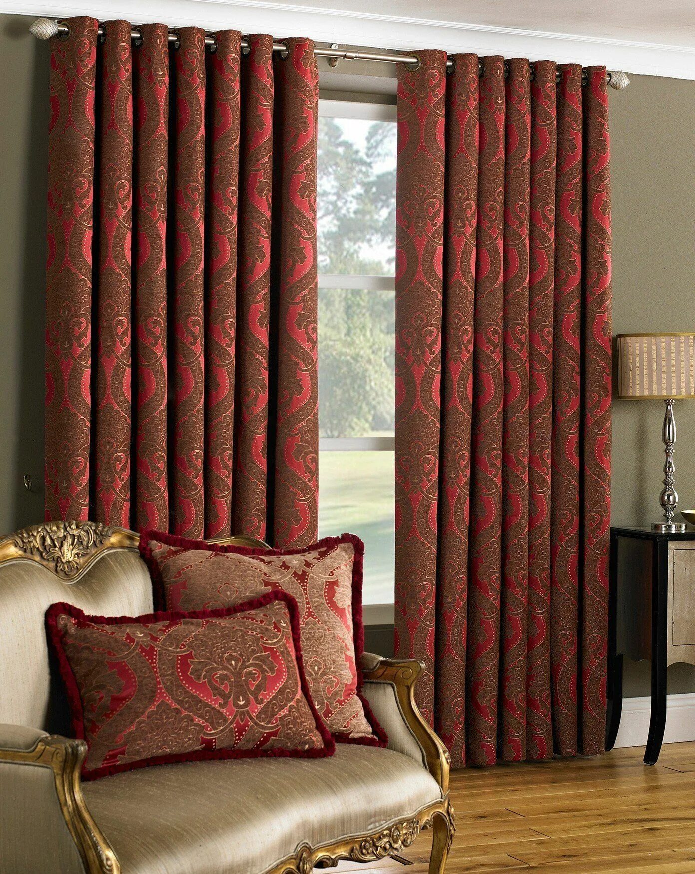 Бордовые шторы в интерьере гостиной Scarlet Mulberry Silk, Cartridge Pleat Red curtains living room, Contemporary cu