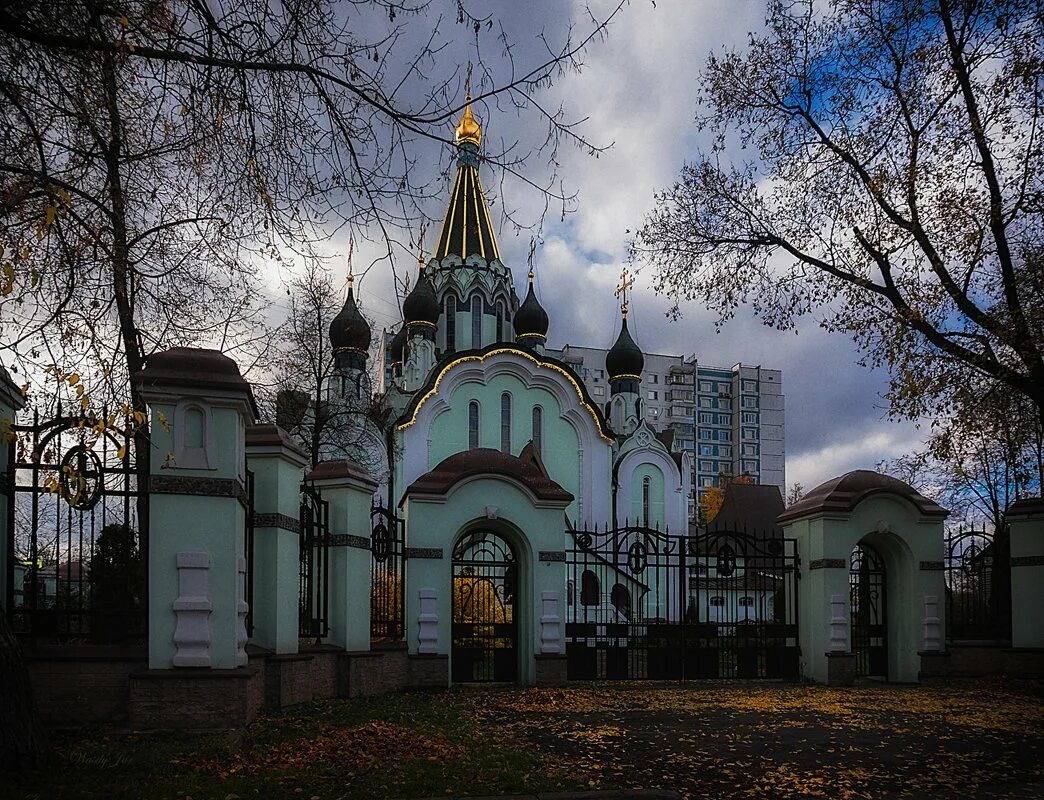 Храмы в сокольниках в москве. Храмы в сокольниках в москве. Храм воскресения в сокольниках. Воскресенская церковь в сокольниках. Воскресенский сокольников.