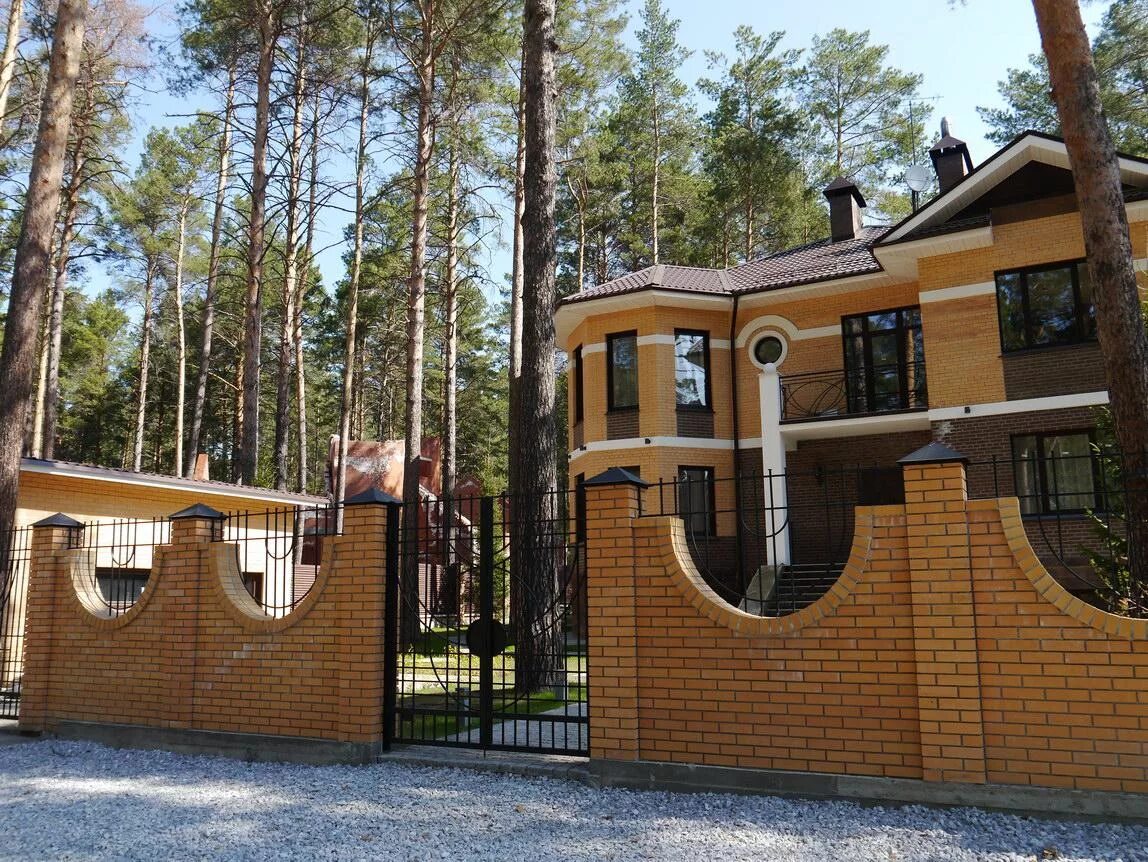 Серебряный бор томск. Серебряный бор ярославль. Поселок серебряный бор москва дом билана. Особняк в серебряном бору. Серебряный бор бердск.