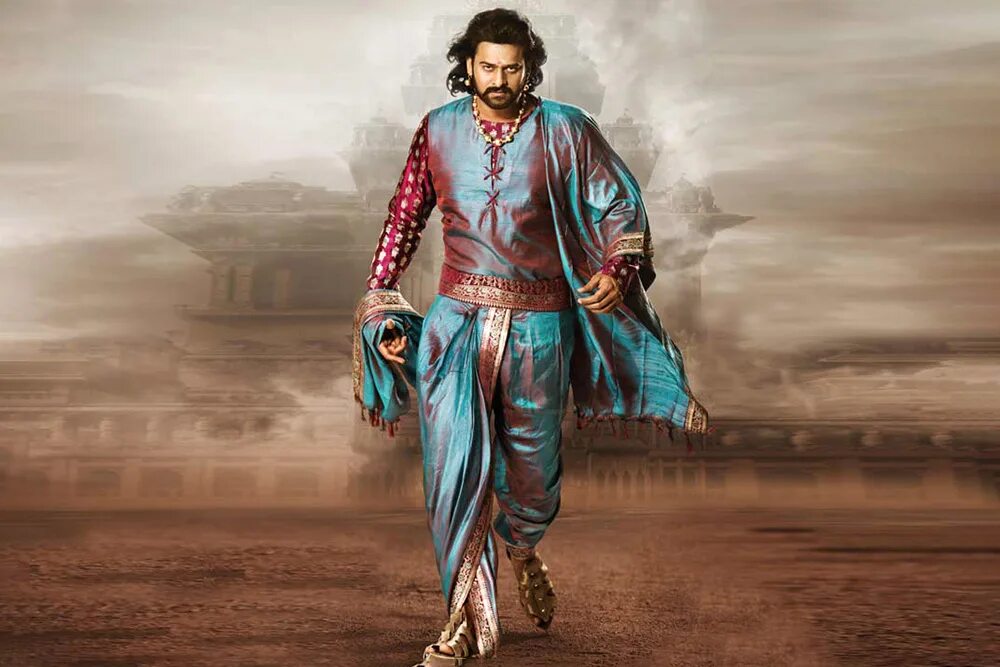 Герой индийское. Рам чаран великий воин. Bahubali 2. Каинат кхан. Аджай девган сингам.
