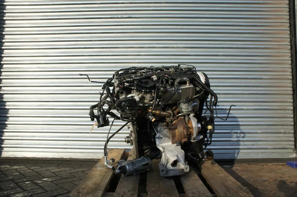 1 mt (136 л. 0 ауди. Bwe двигатель 2. Audi q5 2. Asn двигатель ауди.