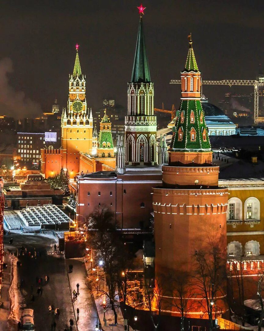 Московский кремль москва. Кремль москва. Храм василия блаженного г москва. Хрм василия блаженогомосковский кремль. Храм василия блаженного на фоне москва сити.