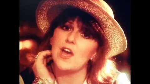 Maggie reilly
