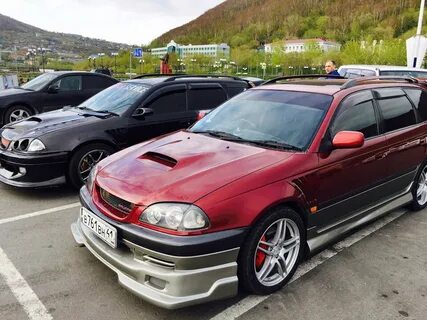 Авенсис 1999 г
