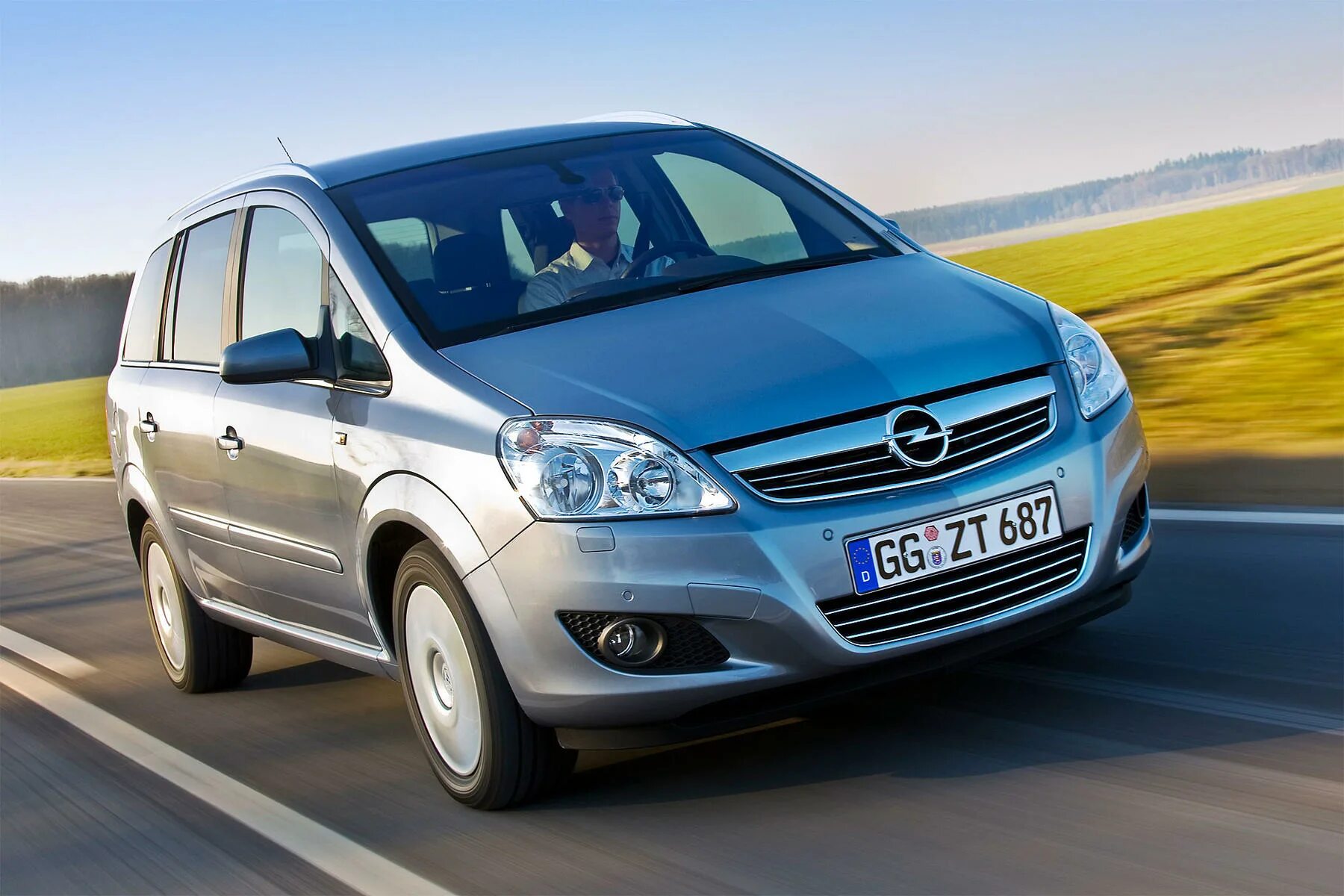 Opel corsa 4. зафира турер 2013. Opel insignia biturbo. Opel astra 1. Opel zafira tourer 2014.