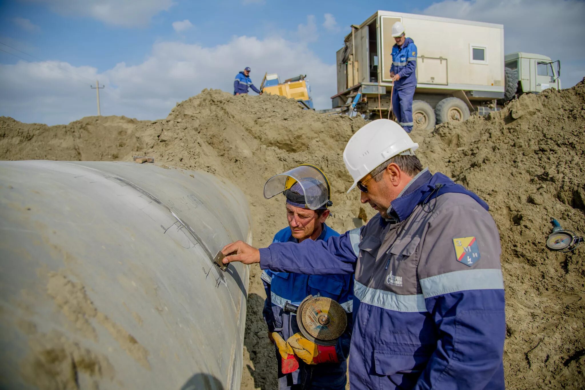 Ремонтно эксплуатационная служба. Макат Северный Кавказ газопровод. Линейно Эксплуатационная служба магистральных трубопроводов. Огневые работы на газопроводе.