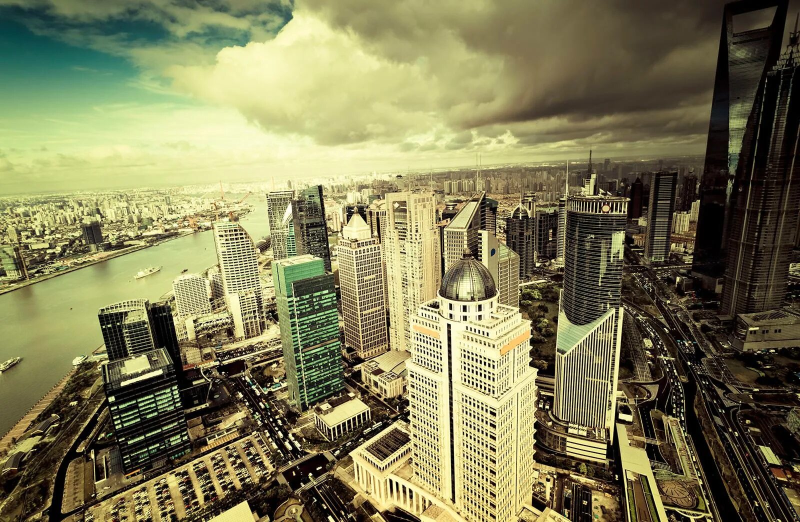 Мегаполис что это. Небоскреб Гонконга скайскрепер. Современный город. В большом городе. Фон город.