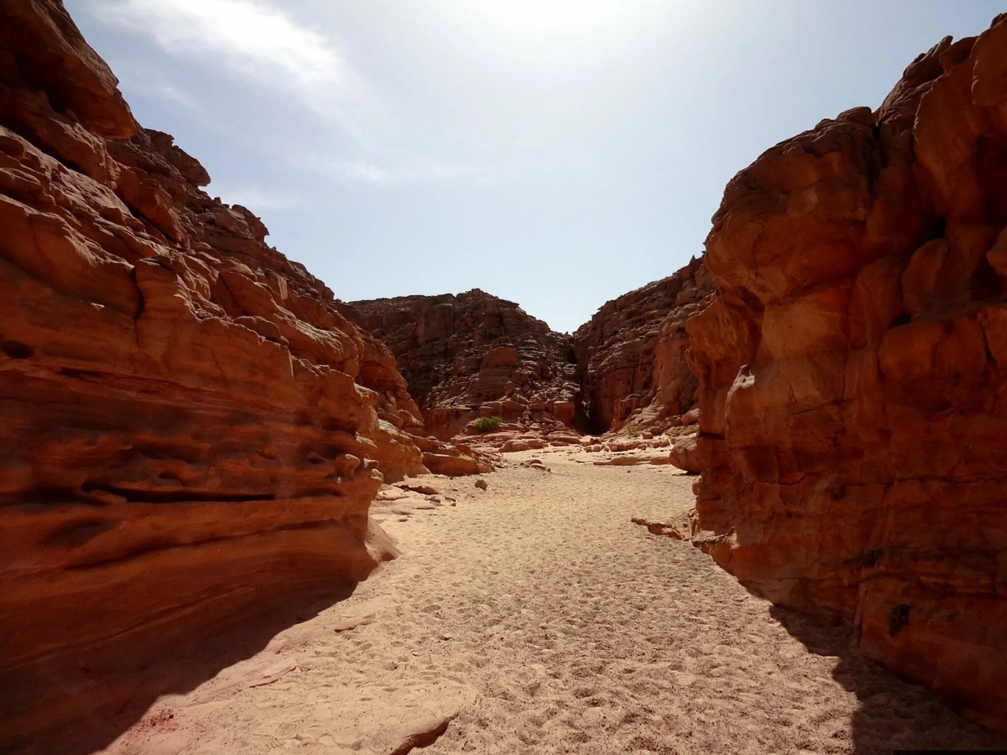 Каньон Салама Египет. Красный каньон Египет Шарм-Эль-Шейх. Нувейба Египет каньон. Нувейба Египет цветной каньон. Каньон шарм эль шейх