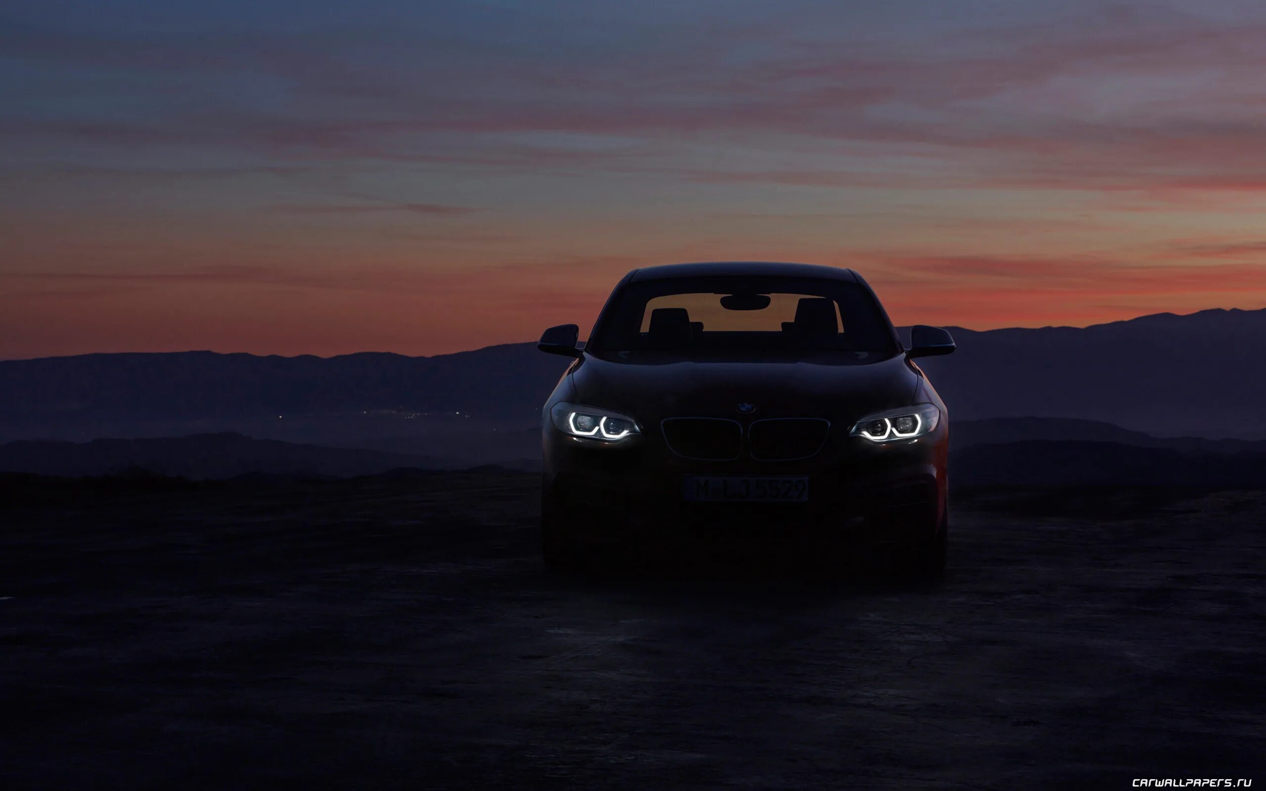 Bmw m5 в темноте. Bmw i8 wallpaper 4k. Бмв ночью обои. Бмв ночью обои. Bmw m5 неон.