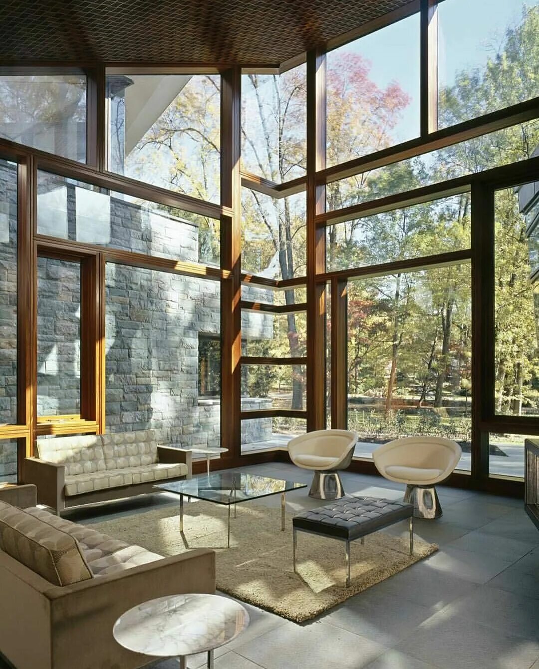 Дом ч. David jameson architect: glenbrook residence. дом с витражными окнами. коттедж с панорамными окнами. домик с витражными окнами.