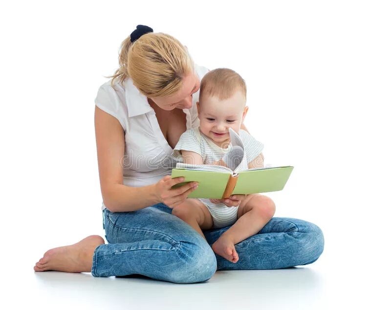Малыш генерального читать. Малыш на коленях у мамы. Читаем с мамой. Ребенок обнимает книгу. Ребенок на коленях у мамы.