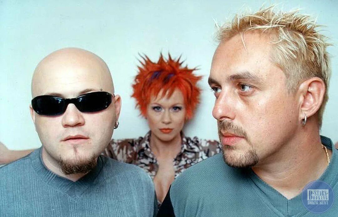 Солистка группы русский размер. Русский размер солисты. Русский размер группа 1995. Русский размер next. Русский размер бумz бумz обложка.