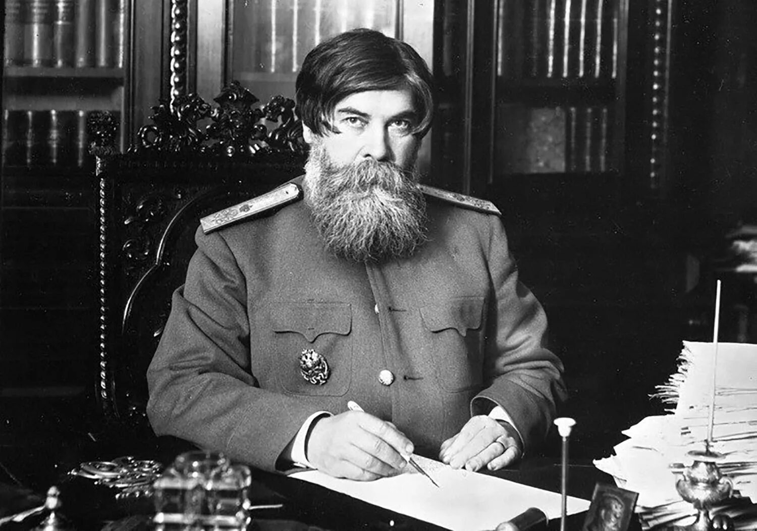 Посвятил свою жизнь изучению