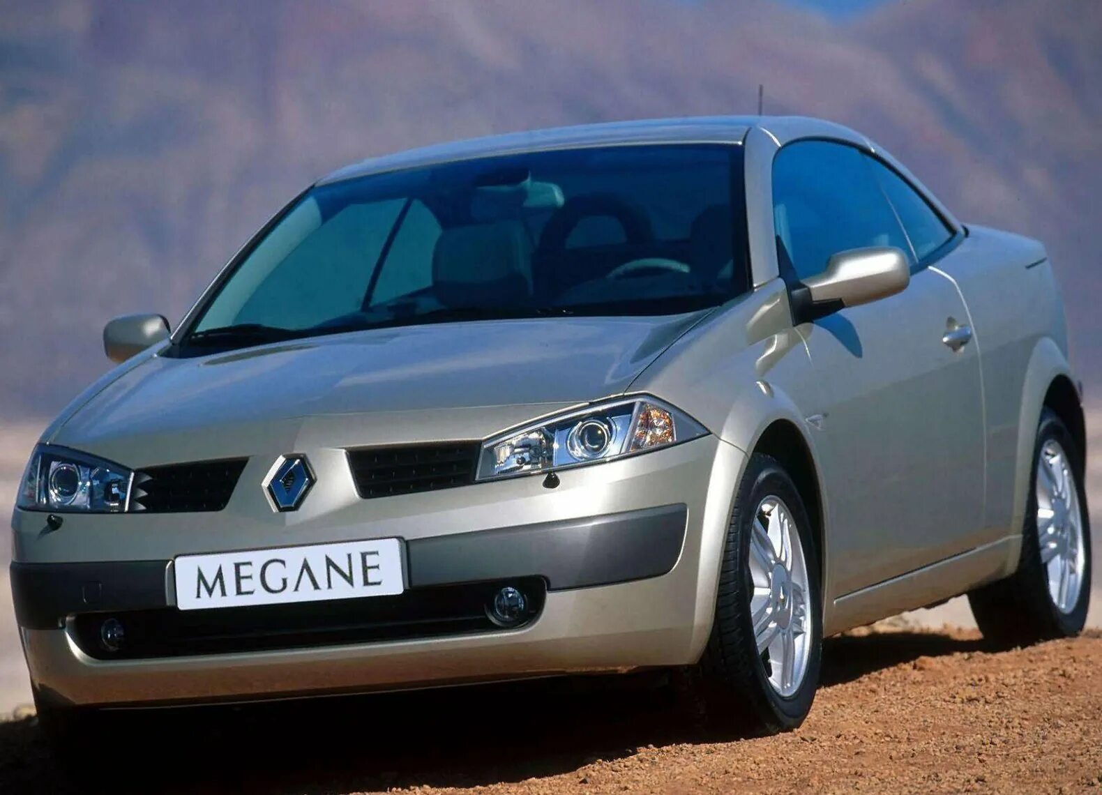 Рено megane. Renault Megane 2. Рено Меган 2 2002. Renault Megan 2. Renault Megane 2 Coupe.