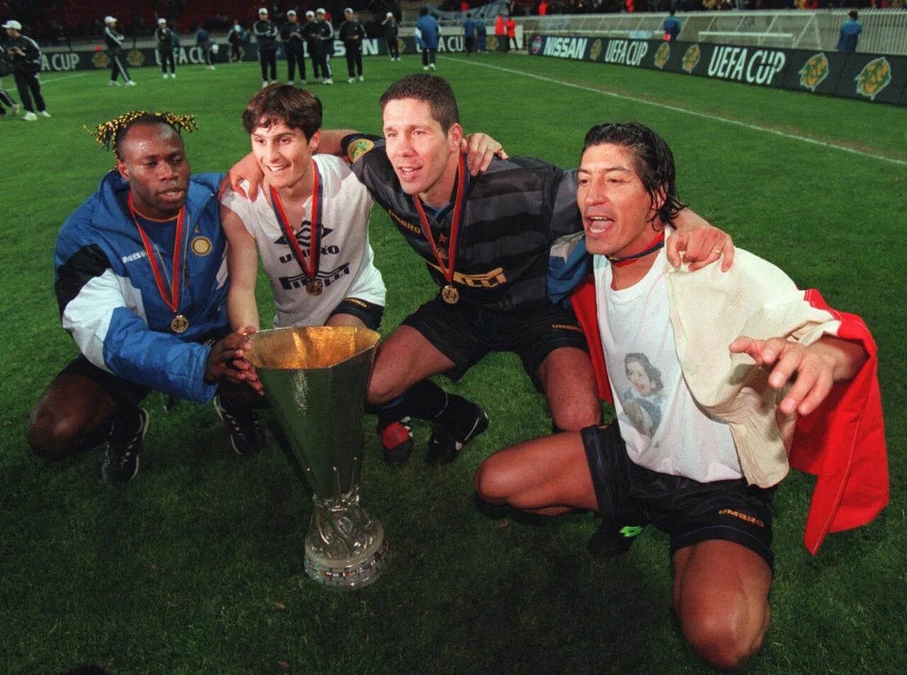 Уефа 1998. Ivan Zamorano 1998. Javier Zanetti 1998. Интер Кубок УЕФА.