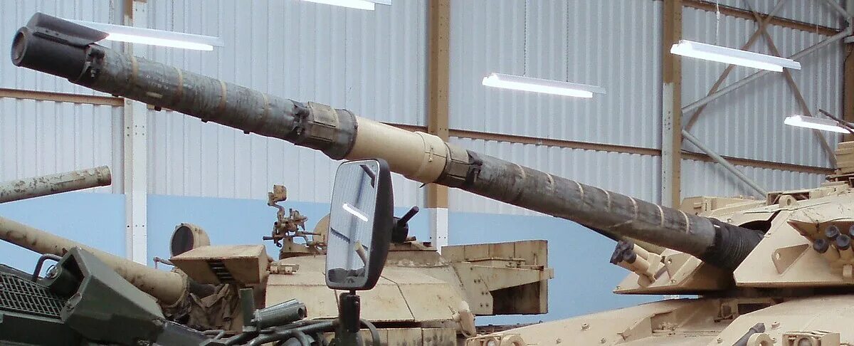 Алька сидел на изгибе ствола. Royal Ordnance l7. 120-Мм пушка l11a5. 105 Мм танковая пушка l7. Royal Ordnance l7 пушка.