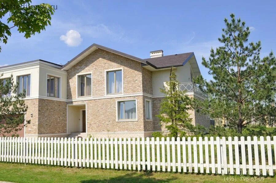 дом в подмосковье "резиденция бенилюкс". кп резиденции бенилюкс. поселок резиденции бенилюкс. поселок чесноково резиденция бенилюкс. новорижское шоссе резиденция бенилюкс.