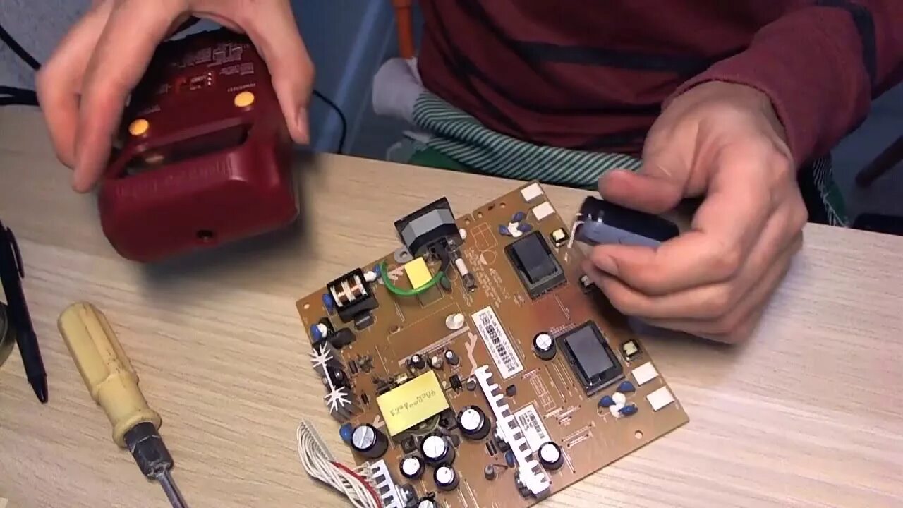 Монитор включается и тухнет. Ремонт мониторов hp. ремонт монитора hp 21mm. ремонт монитора hp s2331a своими руками. dr11 ремонт.