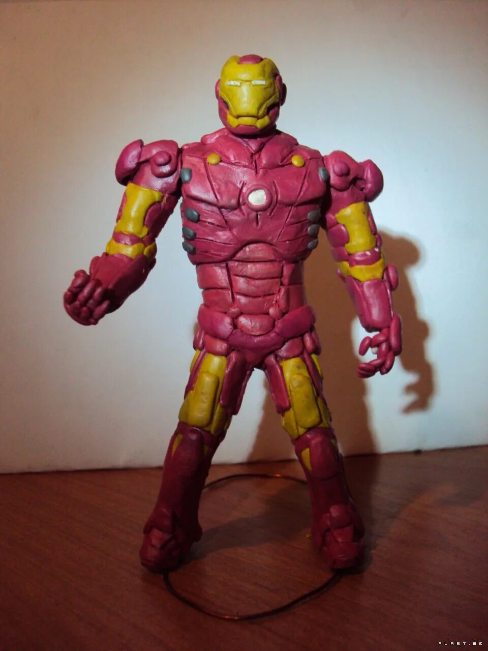 Железный человек марк 42 из пластилина. Железный человек из пластилина. Как слепить железного человека. Пластилиновые фигурки тони старка. Халк бастер.