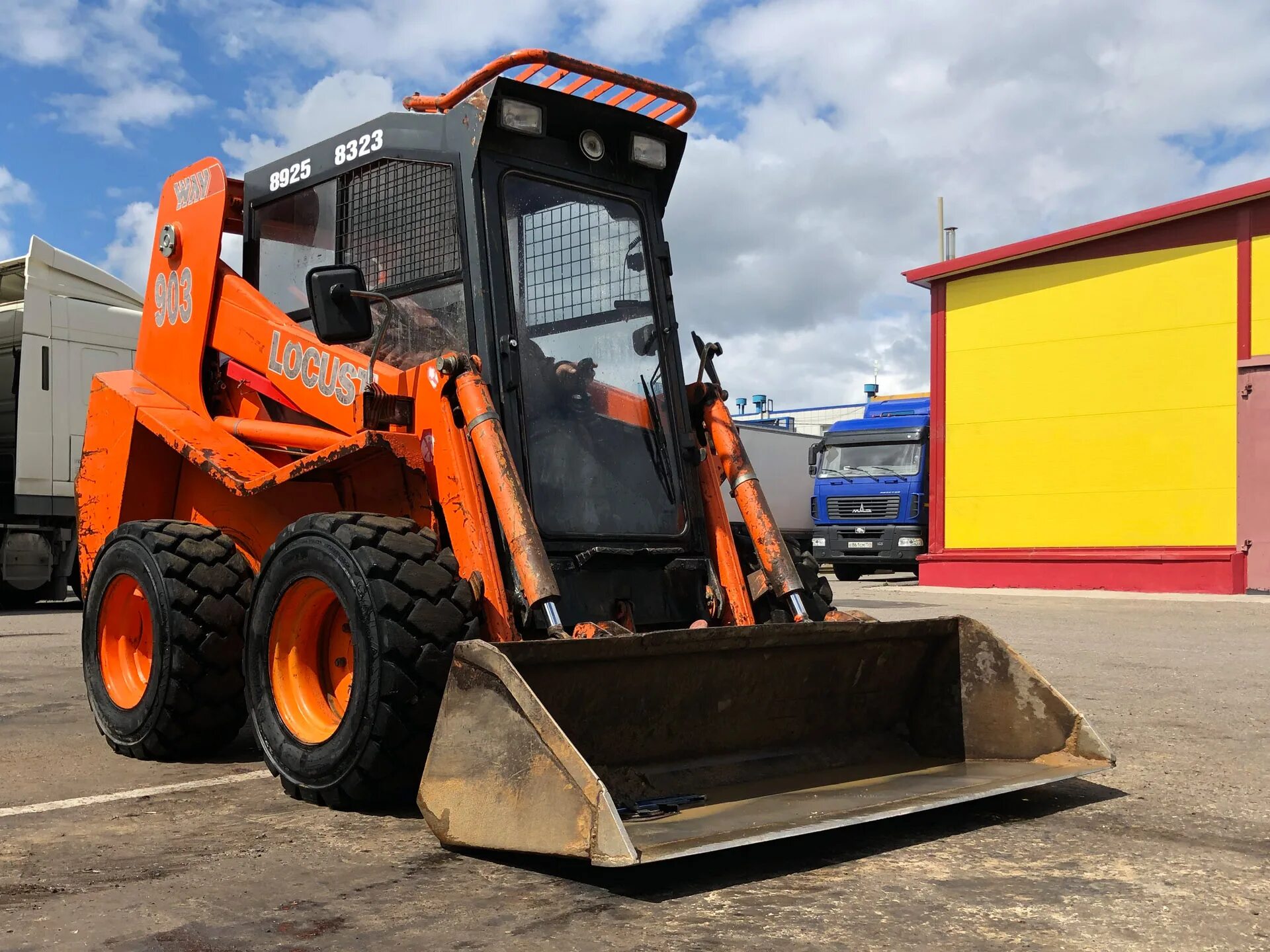 Локуст 903. Мини погрузчик locust l903. погрузчика locust 903. jcb 175 мини погрузчик. минипогрузчик локуст 1203.