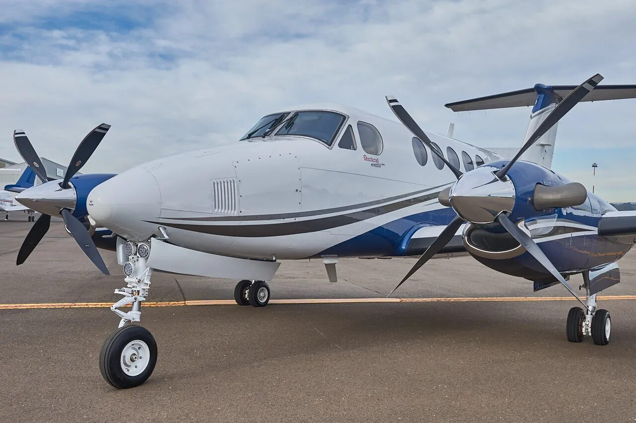 Аир 250. Самолет Beech King Air. King Air 250. Бичкрафт 250. Бичкрафт Кинг Эйр 250.