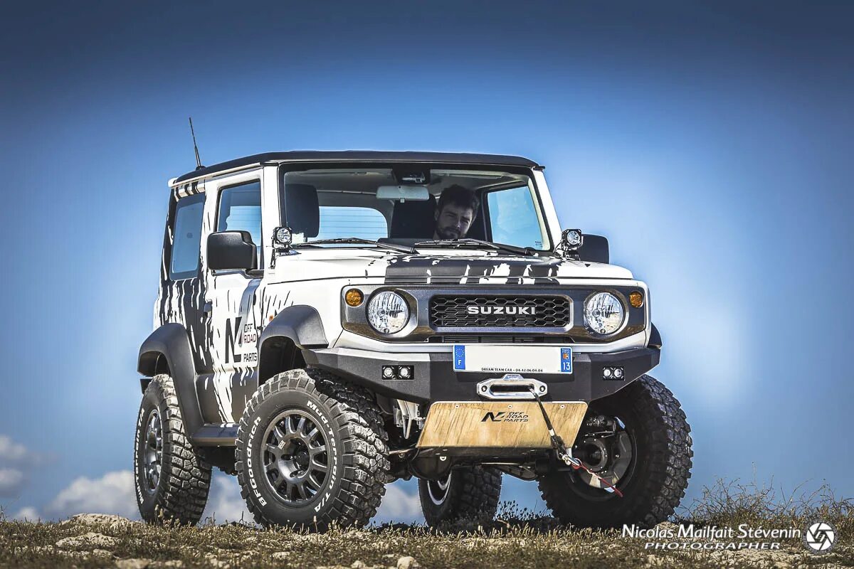 Купить новый сузуки джимни у официального. Suzuki Jimny 2023. Suzuki Jimny 4. Сузуки Джимни 2021. Suzuki Jimny off Road.