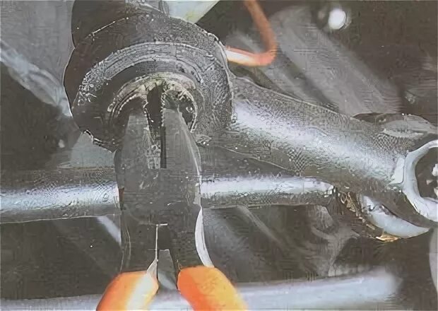 Замена рулевых тяг газ 31105. Замена рулевой тяги газ. Рулевые наконечники волга 31105. Запрессовка рулевых наконечников газ 3110. Запрессовка рулевых наконечников газ 3110.